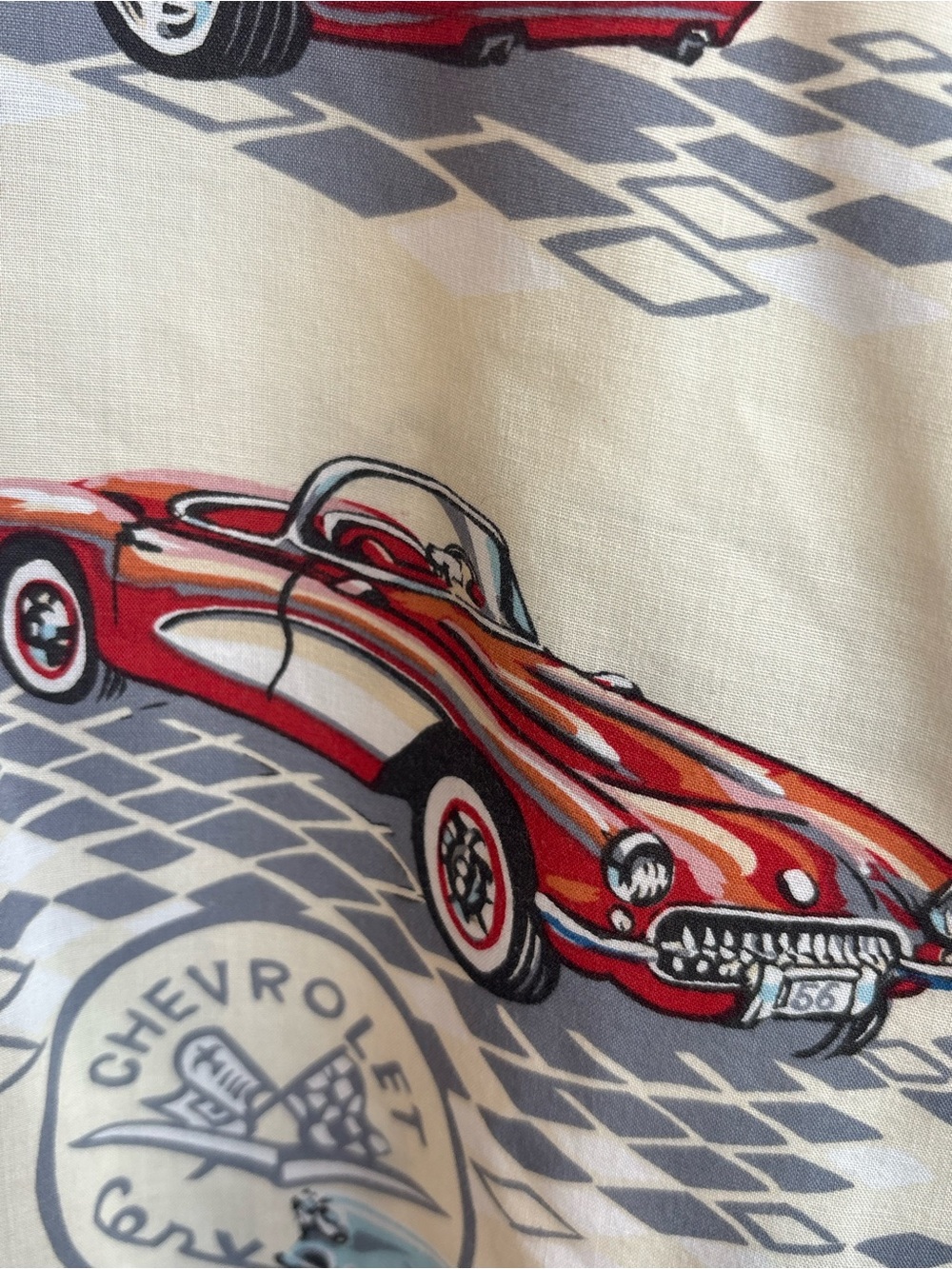 Vintage Chevrolet Men's Reyn Spooner Cream Retro Car Print Short-Sleeve Shirt - Picture 4 of 7